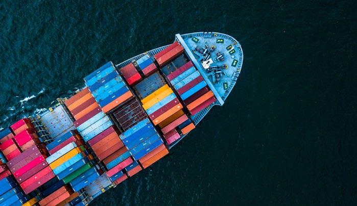 Läget är unikt då godståg, containerfartyg, Ro-ro-fartyg och lastbilar