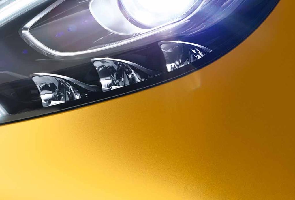 9 Högpresterande bilar: Mercedes-AMG GT R, AMG green hell magno, smidda AMG Performance-fälgar i 5-dubbelekerdesign, lackerade i matt svart med glanssvarvat fälghorn, nappa Exklusiv/ DINAMICA svart
