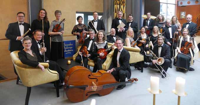 ovanför orkestern. Välkommen till en julkonsert för de yngsta ca 3 10 år. DET SVÄNGER OM JULEN Tisdag 17 december 19.