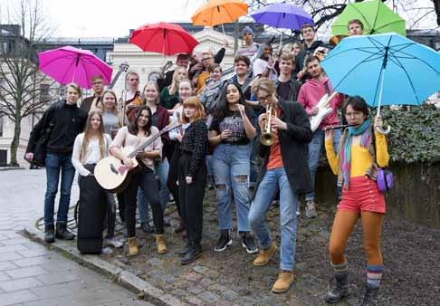 Skolkonserter SON + BARN = SANT Några exempel på allt vi gör tillsammans med barn och ungdomar: DE GEERGYMNASIET MUSIK ES17C