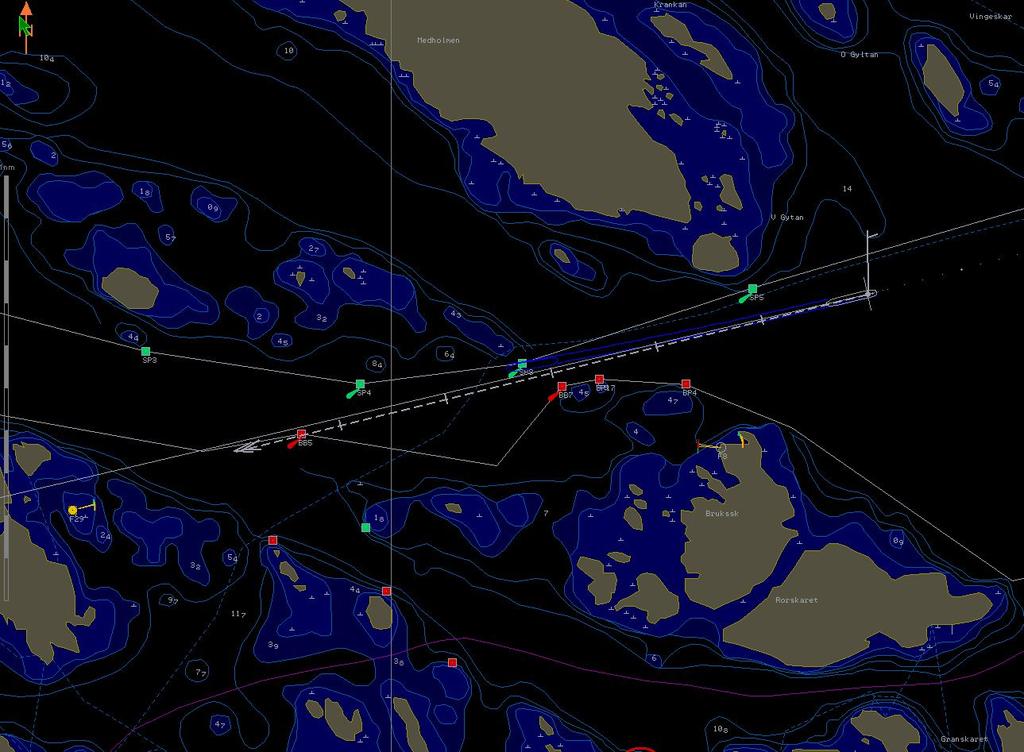 28 (47) Fartyget ligger på kurs mot ny fyr för passage genom Grisarna.