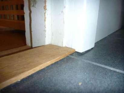 Entréplan / Dusch/Wc Fuktindikering utan anmärkning mot klinker/kakel.