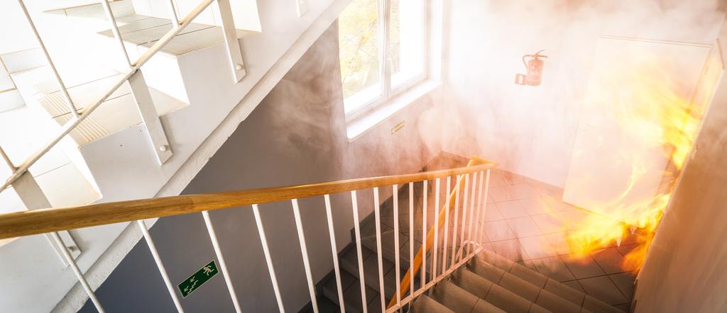 1 FOG & TÄTNING BRANDFOGMASSOR FOG OCH TÄTNING MINI SEAL Transparenta fogar upp till 10 mm ACRYL VENTI BOND 1600 Lättapplicerad för plåtrör och plåtdetaljer FOG & TÄTNING För tätning av fogar och