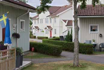 kv Flugan kv Knäpparen kv Ollonborren kv Klockaren kv Organisten kv Myggan kv Fjärilen kv Humlan kv Getingen GRUSVÄGAR OCH SKYDDAD BEBYGGELSE Till vänster: Att Oxbacksgatan och en del av