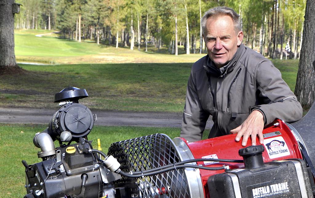 Jannes Hörna JULI 2019 Nu har klippning och finish högst prioritet på banan Skötseln av vår fina golfanläggning går i juli och augusti in i ett något lugnare skede, trots att golfsäsongen då brukar