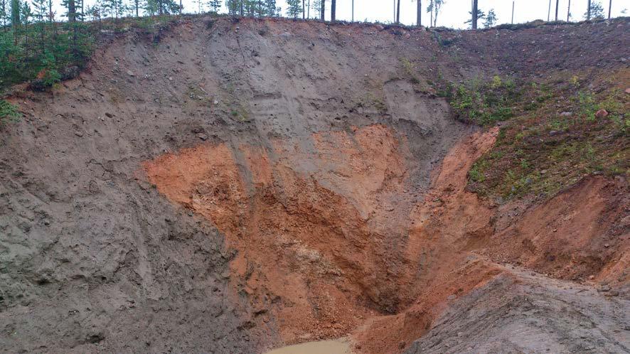1 Introduction and background 1.1 General Earthquakes have been recognised to potentially threaten long term safety since the early days of the Swedish nuclear waste programme (SKBf/KBS 1977, 1983).