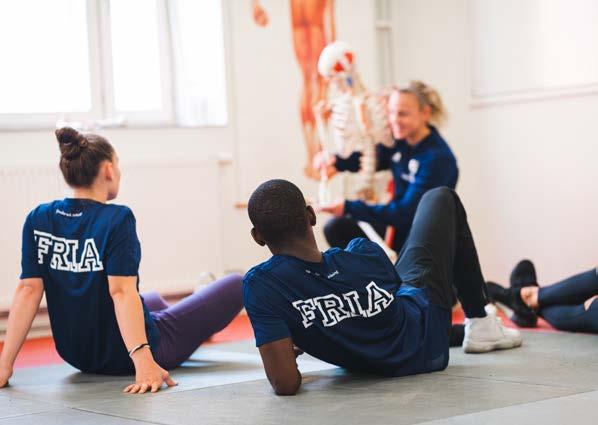poängplan Barn och fritid gymnasiegemensamt 600 Engelska 5 100 Historia 1a1 50 Idrott och hälsa 1 100 Matematik 1a 100 Naturkunskap 1a1 50 Religionskunskap 1 50