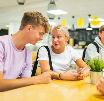 På Fria beställer alla elever sin skollunch via en app Namn: Sofia Nordell Yrke: Restaurangchef på Fria och driver företaget Mitt Käk Som en del i Linköping Fria Läroverks konceptutveckling gällande