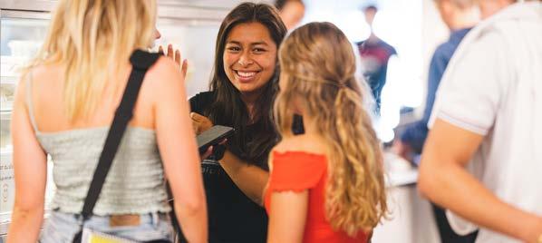 Totalt finns det ett 30-tal certifierade skolor runtom i Sverige och genom att vara en av dem har vi en långsiktig plan för hur skolans internationella