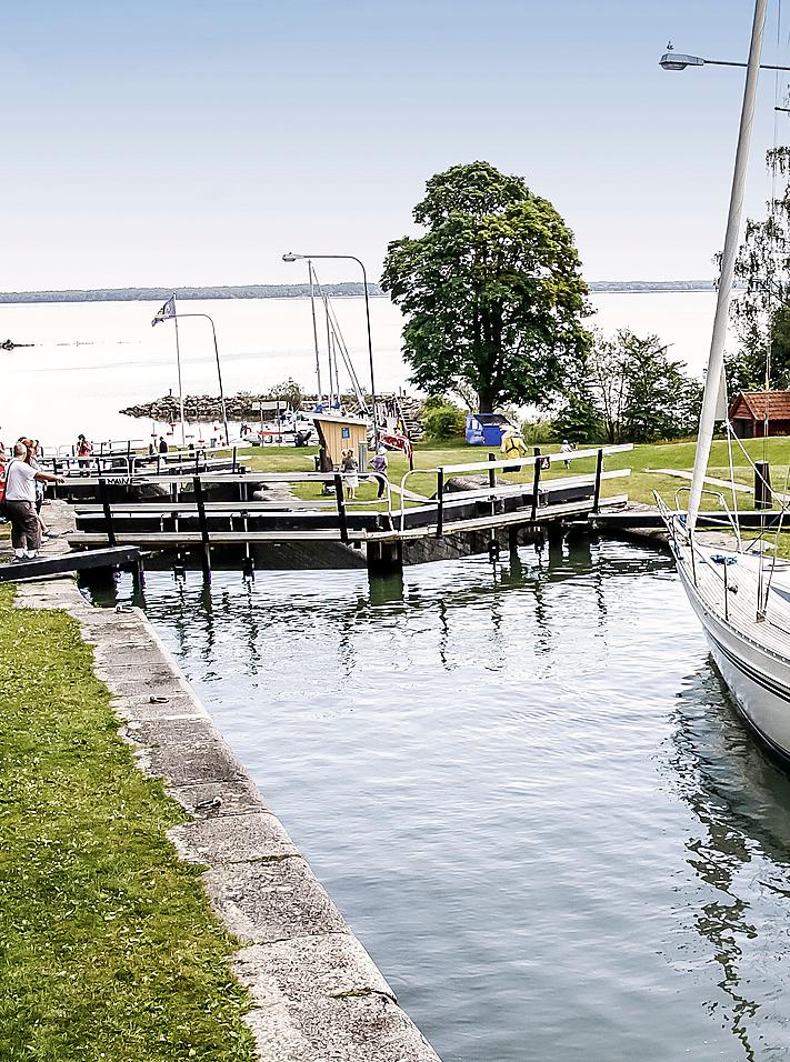 OMRÅDET Välkommen till Berg fantastiskt läge intill Göta Kanal Mitt i båtlivsidyllen, intill slussar och hamn med caféer och restauranger planerar vi för Brf Bergslussen.