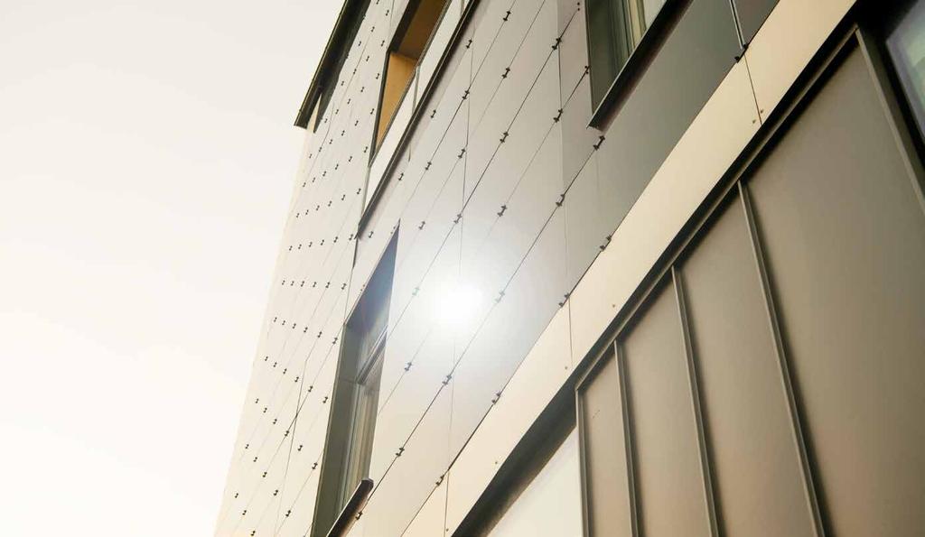 SOLEL Under 2018 har flera solelanläggningar installerats på HSBs egna fastigheter och bostadsrättsföreningar, i slutet av året fanns totalt har 6 350 kw installerad effekt.