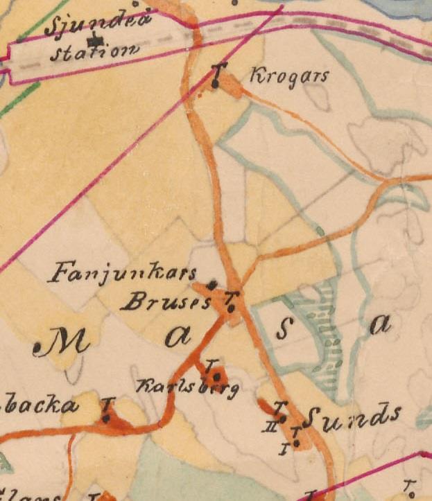 Även den öster om Fanjunkarsvägen och Sjundeåvägen fortlöpande Charlotta Lönnqvists vägen syns i de gamla kartorna från