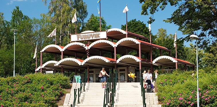 I somras hade vi en medlemsresa till Furuviksparken och fick en härlig dag. Ett bra samarbete mellan Fridströms buss, Tiohundra AB, Studieförbundet Vuxenskolan och FUB Norrtälje.