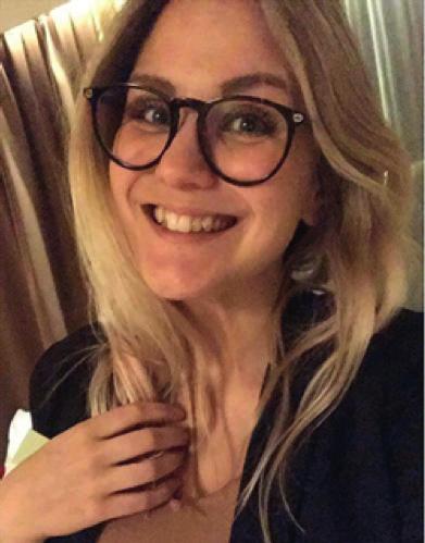 Medelålders man med stort intresse för glutenfri matlagning och bakning. Fick celiaki diagnos som 1-åring. Har drivit ett glutenfritt hembageri. Bor på landet med fru och två barn.