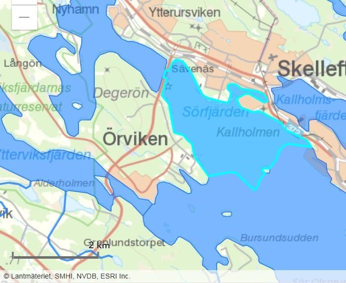 Figur 5.5. Vattenförekomsten, Sörfjärden avgränsas i figuren. 5.4 Hänsynsregler Kunskapskravet Ett flertal undersökningar för att klarlägga föroreningsförhållanden har gjorts sedan 2008.