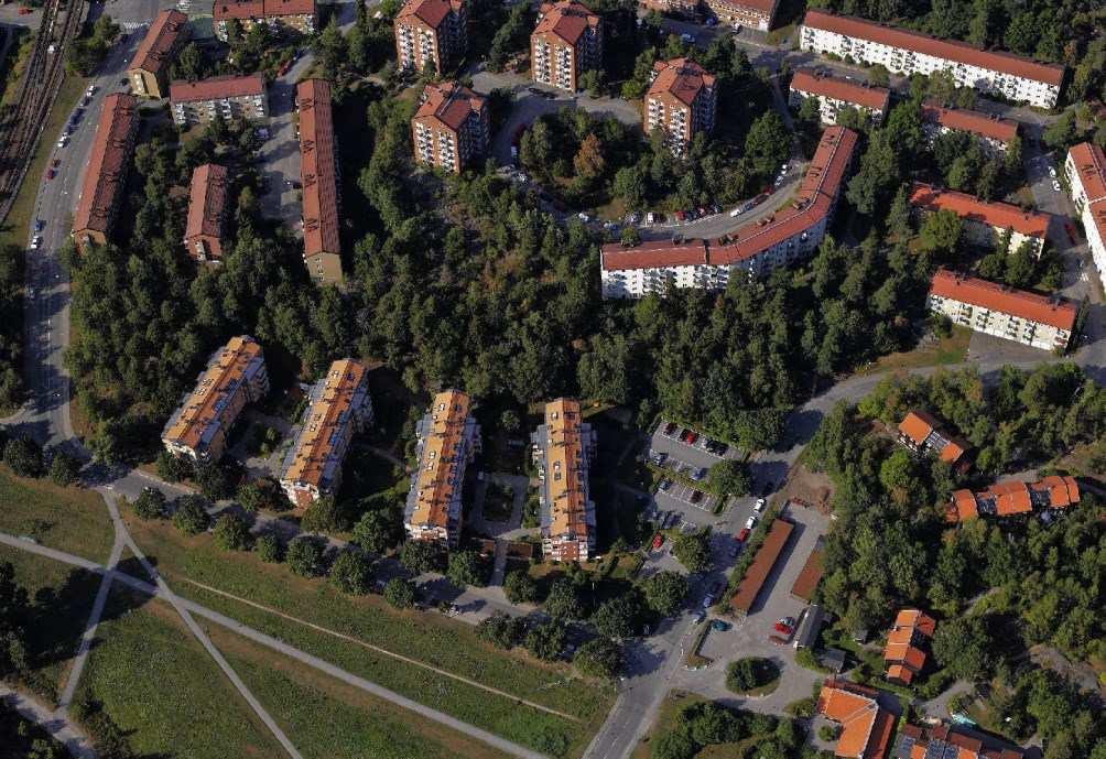 Sida 3 (12) Planområdet markerat med gult Tidigare ställningstagande Översiktsplan Förslaget är förenligt med Stockholms översiktsplan. Där ingår området i den centrala stadens utvidgning.