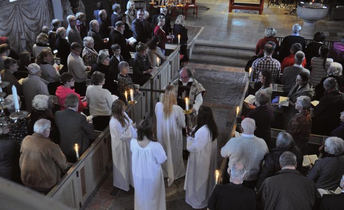 Därefter fikar vi tillsammans, och man kan leka fram till 11.30 då vi stänger. Välkomna till det vi kallar Kyrkstunden!