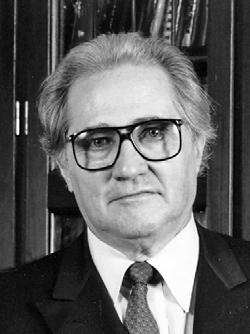 Jaakko Pöyry Förre verkställande direktören, tekn.dr h.c., professor Jaakko Veikko Emanuel Pöyry, Helsingfors, avled den 8 september 2006 i en ålder av 82 år.