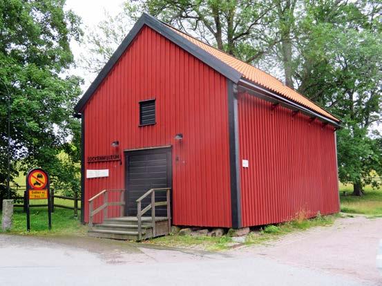 GAMLA UPSALA SOCKENMUSEUM Militärhistoriskt om F 16 finns nu i Sockenmuseet! Sockenmuseet finns vid kyrkoplanen utanför kyrkan.