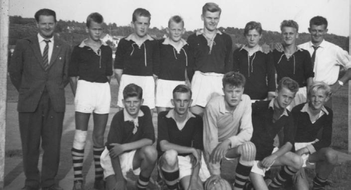 1957 Medlemsantalet var 94, varav 3 kvinnliga, och föreningens räkenskaper balanserade på 54 291:52 kronor.