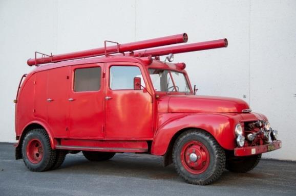 Flygmuseet F 21 sektion Brand & Räddning Brandbilen har ej tillhört flygvapnets flygplatsräddningstjänst, men den har en historia inom Försvarsmakten, varför det är intressant att förvalta den till