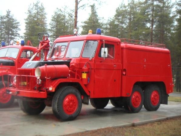 Bilen har försetts med ett pulveraggregat med tryckluft från fyra luftflaskor som drivgas.