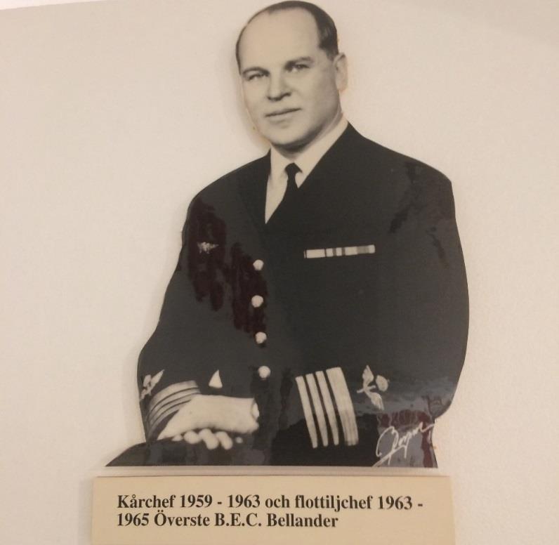 Den 1 juli 1963 ombildades Norrbottens Flygbaskår till Norrbottens Flygflottilj. Flygbaskårens sista och Flygflottiljens första chef var överste Belander.