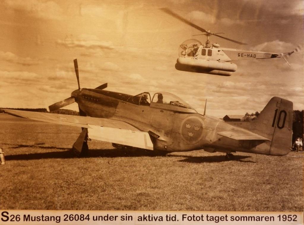 Här poserar 26084 tillsammans med en av