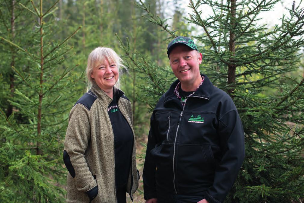 VI HAR ANSTÄLLT TVÅ SKOGSFANTASTER TILL! Välkommen Inger & Bengt! Bengt Håkansson kommer att jobba med virkesinköp/skogsvård, framförallt på östra sidan Fryken och norrut.