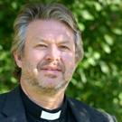 Björnrams borg På en trädbevuxen kulle nordöst om Mönsterplatsen vid Smedby finns rester av vad som kan vara en plundrad forngrav eller en igenfallen källare.