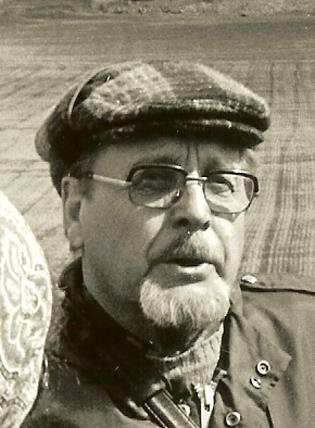 Ulveco Elektronik AB, åkersbergabaserat företag, startat 1973 av C-O Ullenius och S Vesterlund. Företaget, som tillverkar utrustningar för strömförsörjning, flyttade 1982 till nya lokaler i det s. k.