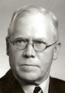Westerberg, Alfred 1912 1988. Född i Malax i finska Österbotten. Utbildade sig till konditor och drev två bagerier i sin hembygd innan han med familjen flyttade till Sverige 1950.