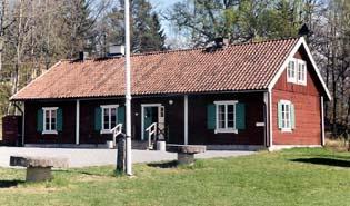 Wira tingshus uppfördes före mitten av 1700-talet. Här höll Åkers skeppslag vinterting mellan 1798 och 1906. Viren, insjö i Österåkers nordöstra del.
