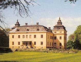 Margretelunds slott, beläget fyra kilometer sydost om Åkersberga centrum. Gården bebyggdes som ett säteri till byn Järrö.