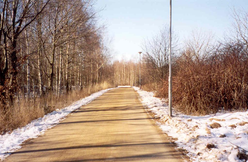 Hela sträckan är väldigt obehaglig att gå eller cykla på efter mörkrets inbrott. GULLBERNA OCH AMIRALEN 1.