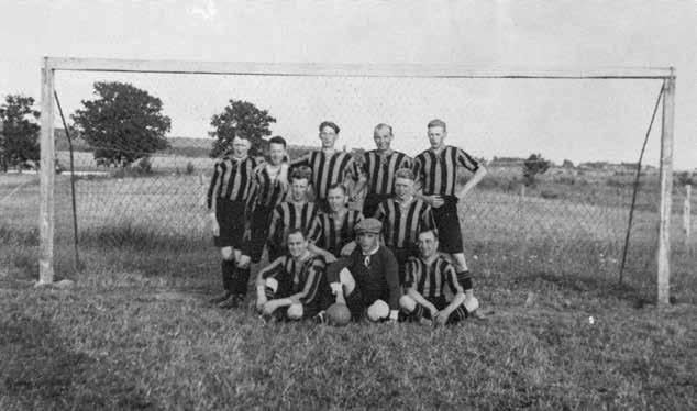 År 1934 var ett uppmärksammat år i klubbens historia, då stod nämligen, efter många timmars ideellt arbete, den nuvarande idrottsplatsen klar att tas i bruk.