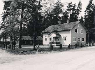 com/karlskogaarkiv Historiska tillbakablickar med nostalgibilder från Karlskoga.