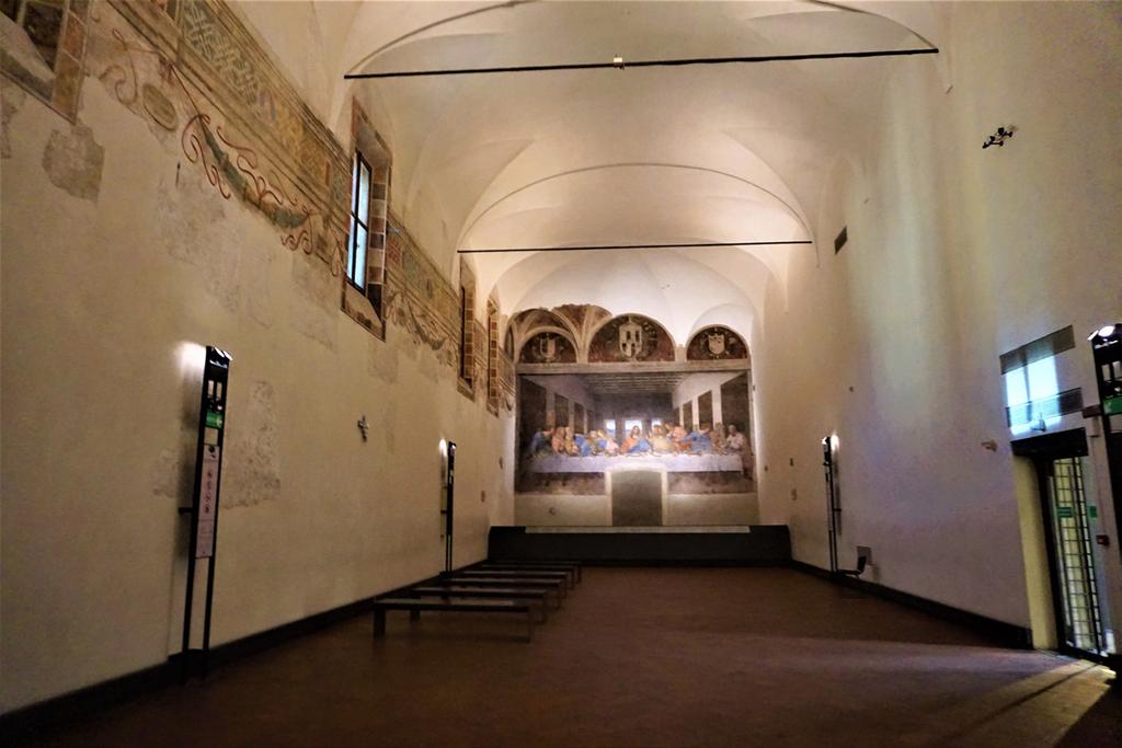 Situationens logik: bild, plats och funktion 145 Bild 2. Refektoriet i Santa Maria delle Grazie så som det ser ut idag. Wikimedia Commons. Licens: CC BY-SA 4.