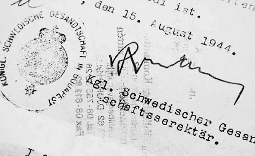 Ett skyddspass undertecknat av Raoul Wallenberg. somrar fick han ägna åt att läsa upp betygen för att få gå vidare till nästa klass. I gymnasiet fick han både lära sig att tala franska och att fäktas.