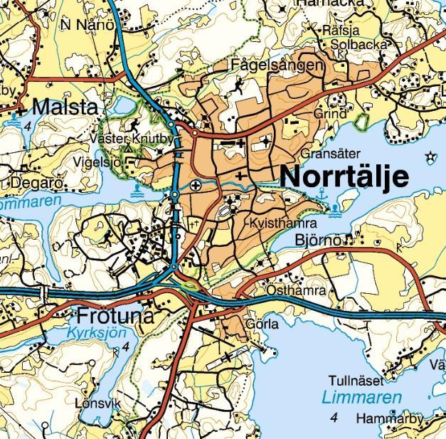 2. Objektsbeskrivning Fastigheten allmänt Värderingsobjektet är beläget strax söder om Norrtälje stad intill trafikplats Frötuna och avgränsas av vägarna 276 i norr och E18 i söder samt en gångväg i