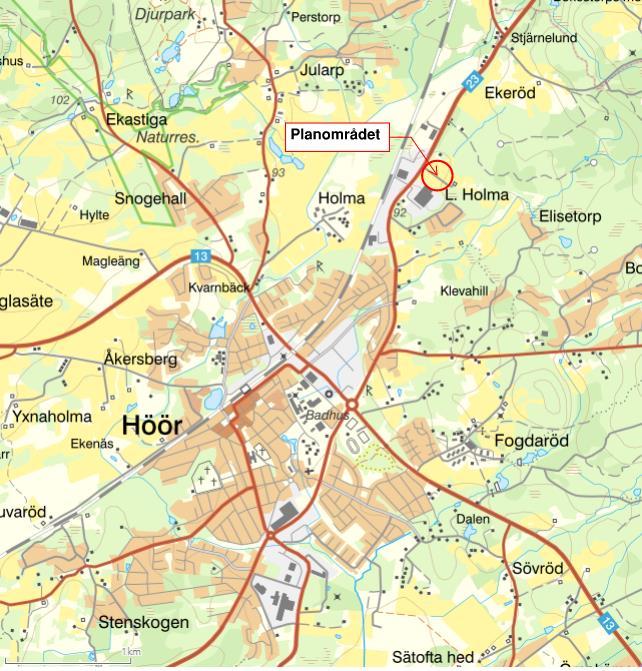4. Områdesbeskrivning Planområdet ligger nordöster om centrala Höör. Idag består planområdet främst av naturmark. Området på ca. 4,3 ha avgränsas i väst/nordväst av riksväg 23.