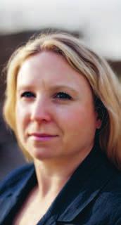 GUJOURNALEN 6 2012 Notiser 7 Bedöm kvalitet på många fler sätt! Svensk forskningsfinansiering lider av viktiga systemfel! Det menar biofysikern Annette Granéli.