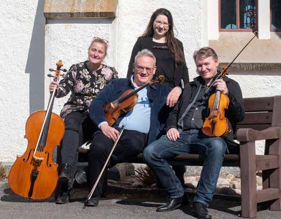 Olof har studerat på Edsbergs Slott för professorerna Mats Widlund och Mats Zetterqvist samt tagit lektioner av professor Tuija Hakkila.