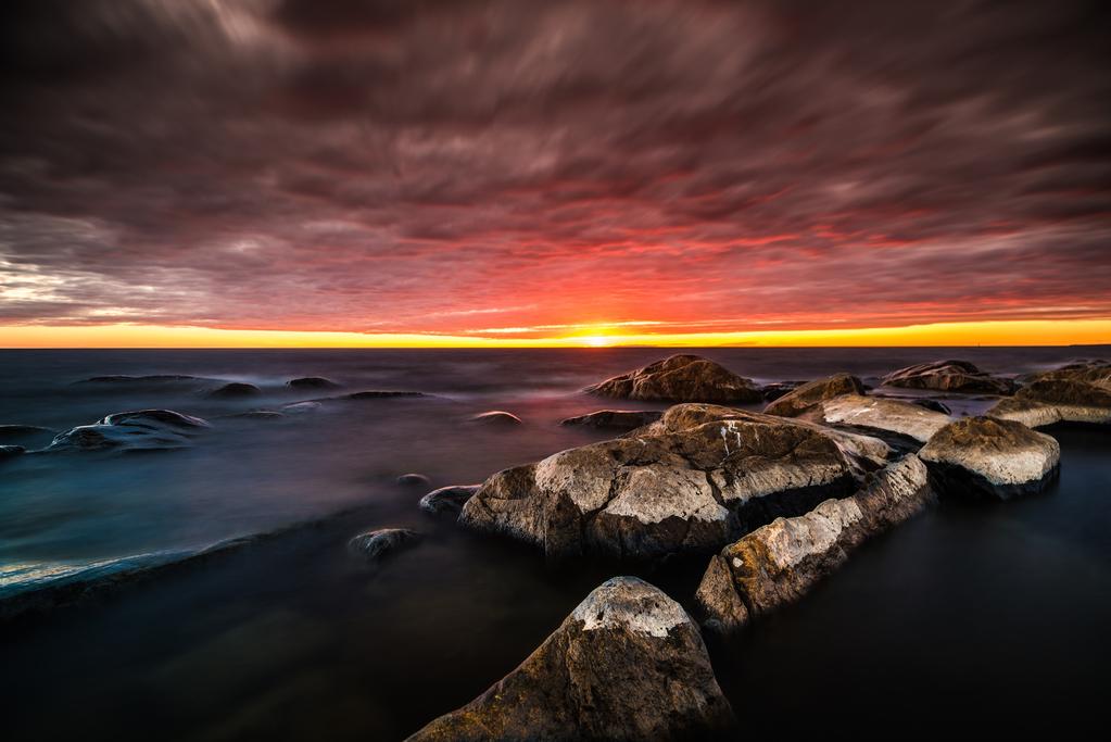 Dagens uppgift: Att fotografera landskapet, havet från olika vinklar och få med det oändliga, ödesmättyade och det enkla men samtidigt storslagna landskapet.