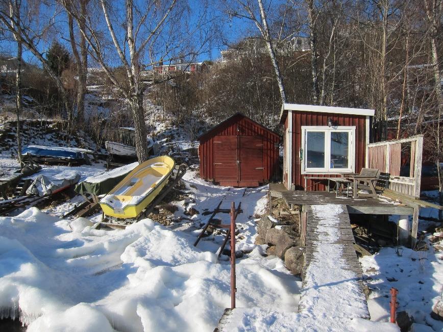 Sandstensbrottet i Trånghalla RAÄ-nr Bankeryd 95:1 Trånghallasandsten, som har brutits i Trånghalla tillhör Visingsögruppen.