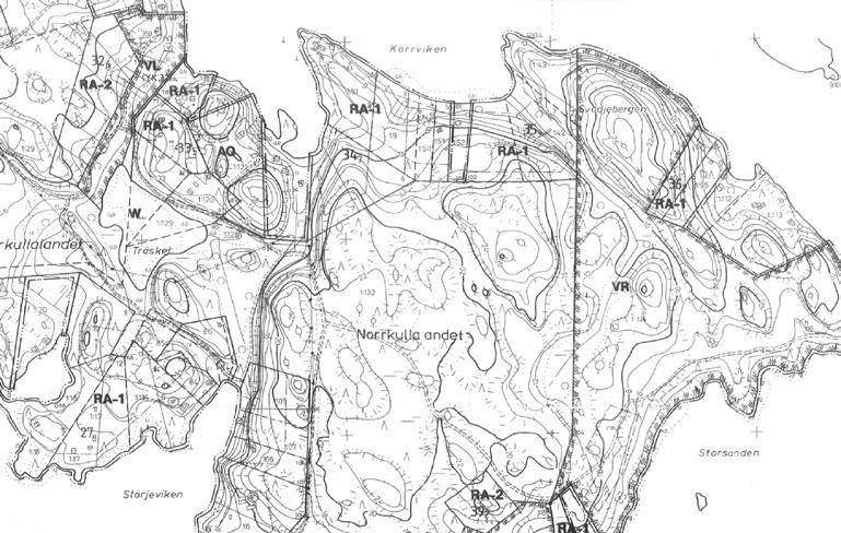 RA-1 VR Norrkullalandet h 100 vv vv RA rm RA-2 s RA-2 VL (YK 39,40) s LV s RA-1 RA-2 MERKINNÄT JA MÄÄRÄYKSET / BETECKNINGAR OCH BESTÄMMELSER Kvartersområde för fritidsbostäder.