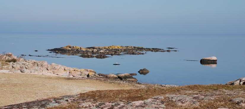 En tillsynsman, som bodde iland, tog över tillsyn av skog och betesdjur, sophantering och liknande uppdrag.