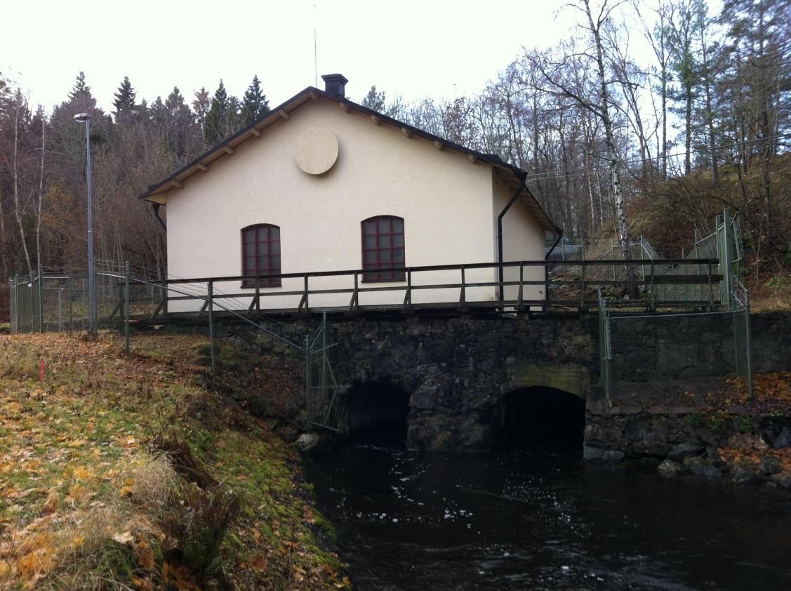 under 1500 kw och generar sammantaget ca 1,4 TWh, vilket utgör knappt 2,1 % av vattenkraften i Sverige och tillgodoser ca 1 % av landets elkonsumtion. Figur 5.