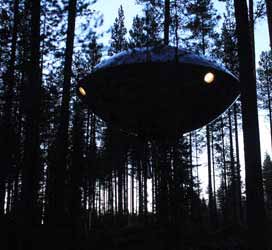 Varje trädrum är en unik skapelse signerad Skandinaviens främsta arkitekter. Den moderna designen förenat med skogens lugn skapar en omedelbar känsla av lyxig rekreation.