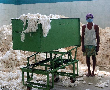 Textilarbetare i Karur, Indien. Foto: Alma Johansson. för en större del.